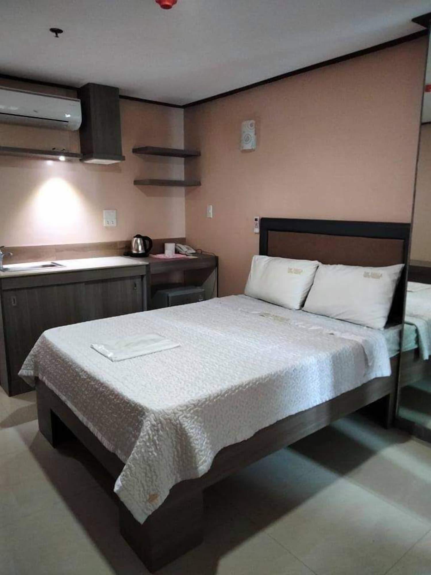 The Shila Philla Hotel Makati City Eksteriør bilde