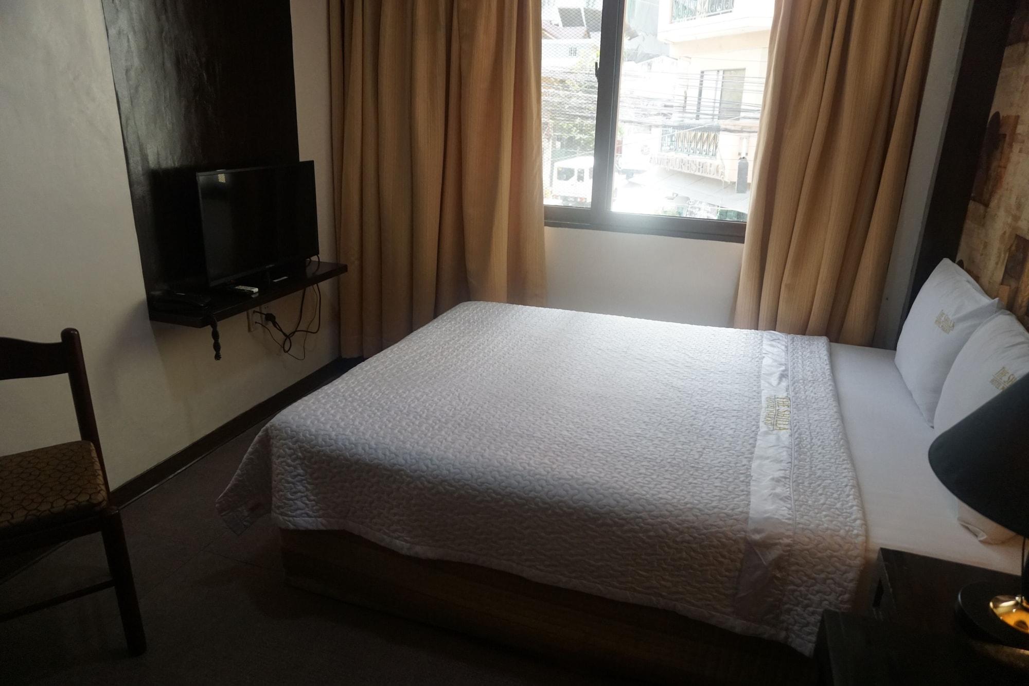 The Shila Philla Hotel Makati City Eksteriør bilde