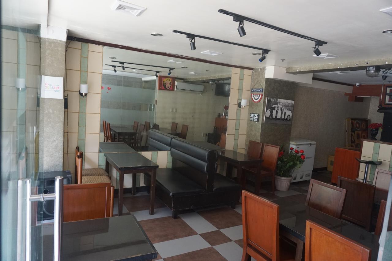 The Shila Philla Hotel Makati City Eksteriør bilde
