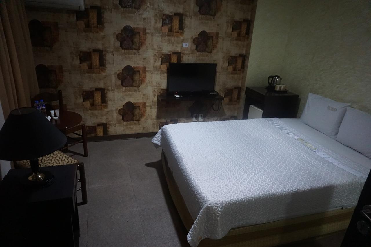 The Shila Philla Hotel Makati City Eksteriør bilde