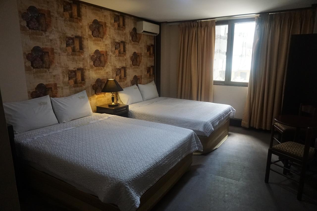 The Shila Philla Hotel Makati City Eksteriør bilde