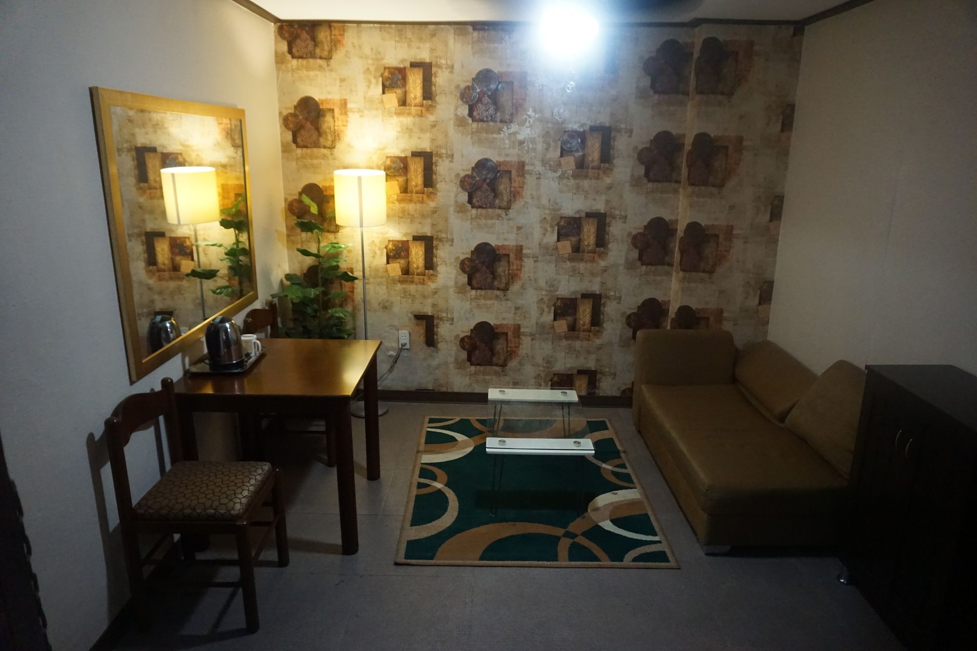 The Shila Philla Hotel Makati City Eksteriør bilde